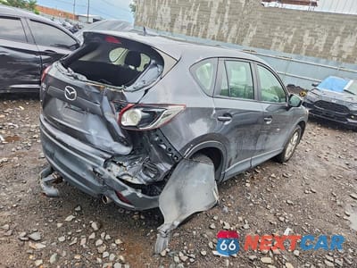 Trzecie zdjęcie samochodu z tyłu: 2016 MAZDA CX-5 SPORT VIN:JM3KE4BY9G0601574 - miniatura