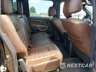 Zdjęcie 10 z 13 samochodu: 2020 NISSAN TITAN PLATINUM RESERVE VIN:1N6AA1EF1LN507689 - miniatura