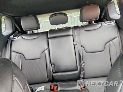 Zdjęcie 10 z 14 samochodu: 2023 JEEP COMPASS LATITUDE VIN:3C4NJDBN7PT534483 - miniatura