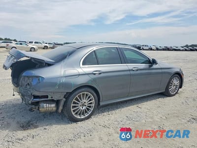 Trzecie zdjęcie samochodu z tyłu: 2021 MERCEDES-BENZ E 450 4MATIC VIN:W1KZF5KB0MA999405 - miniatura