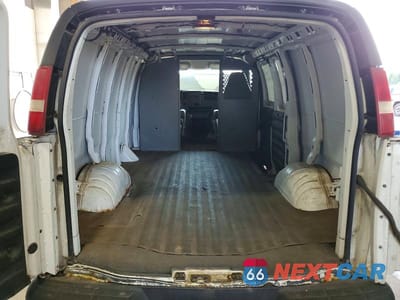 Zdjęcie 10 z 14 samochodu: 2004 GMC SAVANA G1500 VIN:1GTEG15X541161618 - miniatura