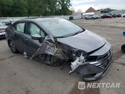 Czwarte zdjęcie samochodu z boku: 2025 NISSAN VERSA SV VIN:3N1CN8EV9SL827876 - miniatura