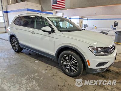 Czwarte zdjęcie samochodu z boku: 2018 VOLKSWAGEN TIGUAN SE VIN:3VV2B7AX5JM012331 - miniatura