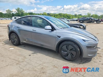 Czwarte zdjęcie samochodu z boku: 2026 TESLA MODEL Y VIN:7SAYGDEE0TA631458 - miniatura