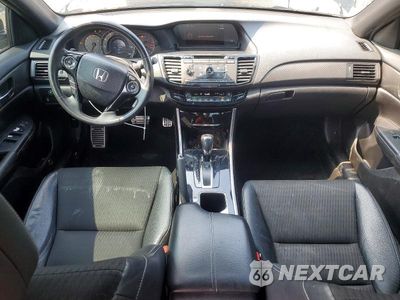 Zdjęcie 8 z 12 samochodu: 2017 HONDA ACCORD SPORT VIN:1HGCR2F5XHA230508 - miniatura