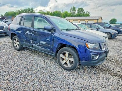 Czwarte zdjęcie samochodu z boku: 2016 JEEP COMPASS LATITUDE VIN:1C4NJDEB4GD738942 - miniatura