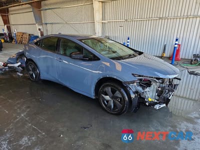 Czwarte zdjęcie samochodu z boku: 2024 TOYOTA PRIUS LE VIN:JTDACAAU9R3026949 - miniatura