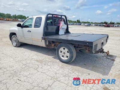 Drugie zdjęcie samochodu z przodu: 2009 CHEVROLET SILVERADO K1500 LT VIN:2GCEK290691135676 - miniatura