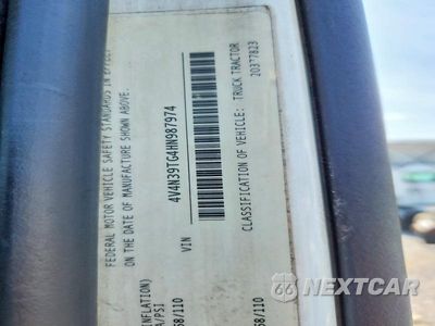 Zdjęcie 11 z 12 samochodu: 2017 VOLVO VNL SEMI TRUCK VIN:4V4N39TG4HN987974 - miniatura