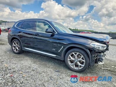 Czwarte zdjęcie samochodu z boku: 2021 BMW X3 SDRIVE30I VIN:5UXTY3C02M9E50657 - miniatura