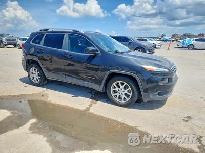 Czwarte zdjęcie samochodu z boku: 2016 JEEP CHEROKEE LATITUDE VIN:1C4PJLCB2GW164898 - miniatura