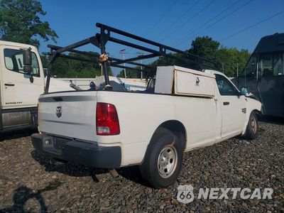 Trzecie zdjęcie samochodu z tyłu: 2019 RAM 1500 CLASSIC TRADESMAN VIN:3C6JR6DG0KG567139 - miniatura