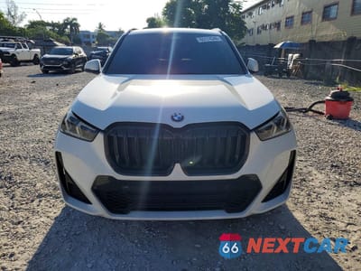 Piąte zdjęcie samochodu w środku: 2024 BMW X1 XDRIVE28I VIN:WBX73EF07R5Y41097 - miniatura