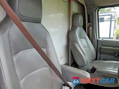 Zdjęcie 11 z 13 samochodu: 2015 FORD E350 BOX TRUCK VIN:1FDWE3FL4FDA37273 - miniatura