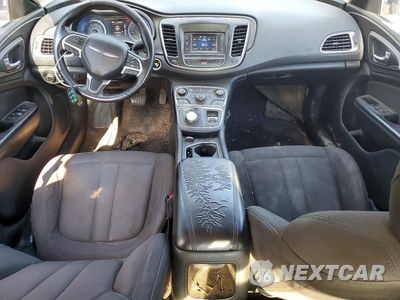 Zdjęcie 8 z 12 samochodu: 2015 CHRYSLER 200 LIMITED VIN:1C3CCCAB2FN692350 - miniatura