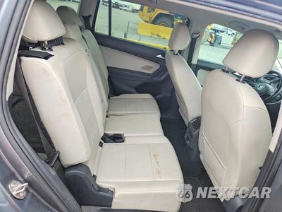 Zdjęcie 11 z 13 samochodu: 2018 VOLKSWAGEN TIGUAN SE VIN:3VV2B7AX5JM164111 - miniatura