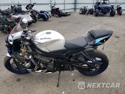 Trzecie zdjęcie samochodu z tyłu: 2026 SUZUKI GSX-R750 VIN:JS1GR7MA1T7100159 - miniatura