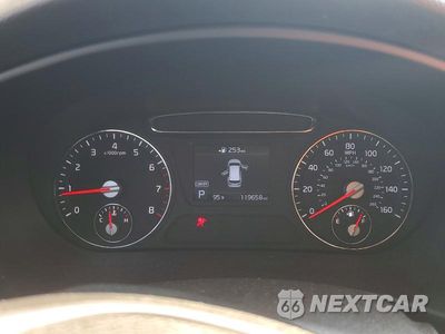 Zdjęcie 9 z 13 samochodu: 2019 KIA SORENTO L VIN:5XYPG4A38KG601857 - miniatura