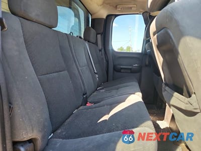 Zdjęcie 10 z 12 samochodu: 2008 CHEVROLET SILVERADO K1500 VIN:1GCEK19028Z263221 - miniatura