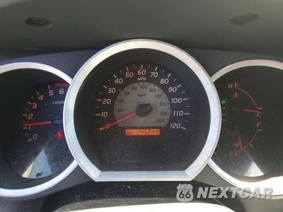 Zdjęcie 9 z 12 samochodu: 2005 TOYOTA TACOMA DOUBLE CAB VIN:5TELU42NX5Z018305 - miniatura