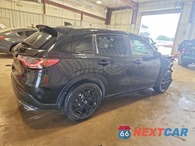 Trzecie zdjęcie samochodu z tyłu: 2025 HONDA HR-V SPORT VIN:3CZRZ2H55SM794917 - miniatura