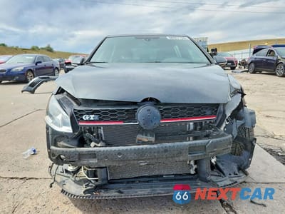 Piąte zdjęcie samochodu w środku: 2016 VOLKSWAGEN GTI S/SE VIN:3VW4T7AU3GM015227 - miniatura