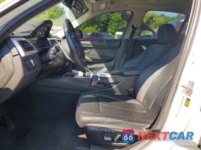 Zdjęcie 7 z 12 samochodu: 2017 BMW 320 I VIN:WBA8E1G59HNU14479 - miniatura