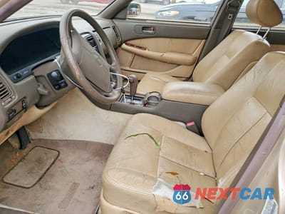 Zdjęcie 7 z 13 samochodu: 1992 LEXUS LS 400 VIN:JT8UF11E4N0113911 - miniatura