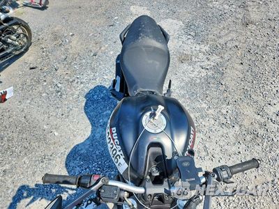 Piąte zdjęcie samochodu w środku: 2015 DUCATI MONSTER 821 VIN:ZDM1RBTS0FB011777 - miniatura