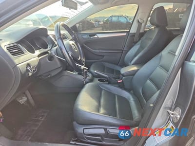 Zdjęcie 7 z 13 samochodu: 2017 VOLKSWAGEN JETTA SE VIN:3VWDB7AJ8HM270708 - miniatura