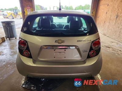 Zdjęcie 6 z 13 samochodu: 2013 CHEVROLET SONIC LTZ VIN:1G1JE6SG8D4188471 - miniatura