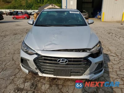 Piąte zdjęcie samochodu w środku: 2018 HYUNDAI ELANTRA SPORT VIN:KMHD04LB0JU577610 - miniatura