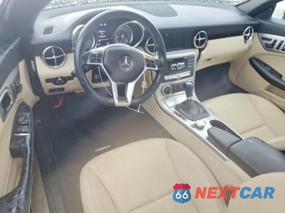 Zdjęcie 8 z 12 samochodu: 2012 MERCEDES-BENZ SLK 250 VIN:WDDPK4HA8CF048219 - miniatura