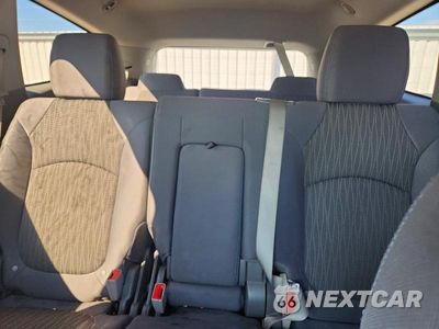 Zdjęcie 10 z 14 samochodu: 2015 CHEVROLET TRAVERSE LS VIN:1GNKVFED5FJ361940 - miniatura