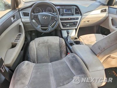 Zdjęcie 8 z 12 samochodu: 2015 HYUNDAI SONATA SE VIN:5NPE24AF6FH010408 - miniatura