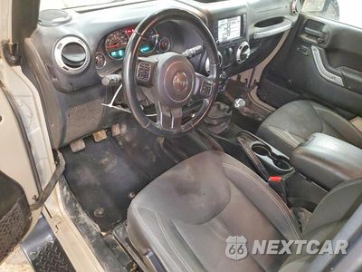 Zdjęcie 8 z 13 samochodu: 2017 JEEP WRANGLER SAHARA VIN:1C4AJWBG8HL730392 - miniatura
