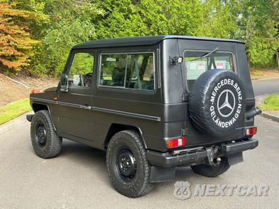 Trzecie zdjęcie samochodu z tyłu: 1994 MERCEDES-BENZ 290 290 GD WOLF, 5-SPEED VIN:WDB46133717097198 - miniatura