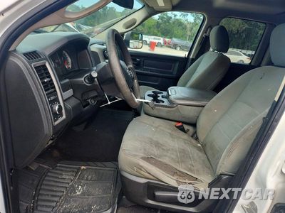 Zdjęcie 7 z 12 samochodu: 2018 RAM 1500 ST VIN:1C6RR7FTXJS233453 - miniatura
