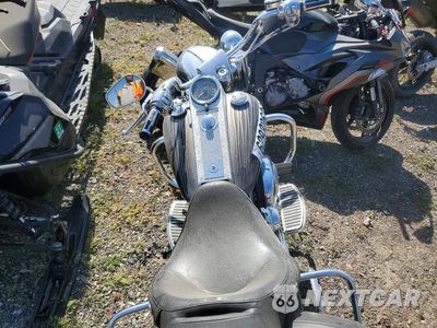 Zdjęcie 6 z 8 samochodu: 2005 HARLEY-DAVIDSON FLHRCI VIN:1HD1FRW1X5Y668404 - miniatura