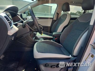 Zdjęcie 7 z 13 samochodu: 2025 VOLKSWAGEN TAOS SE VIN:3VVVC7B29SM034427 - miniatura