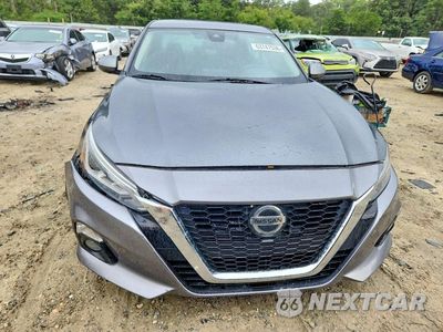 Piąte zdjęcie samochodu w środku: 2019 NISSAN ALTIMA SL VIN:1N4BL4EV0KC200766 - miniatura