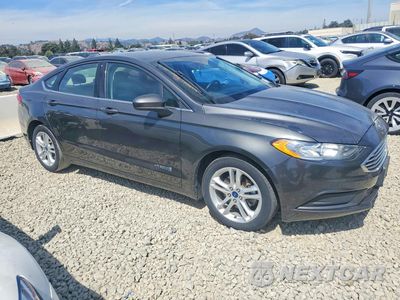 Czwarte zdjęcie samochodu z boku: 2018 FORD FUSION SE HYBRID VIN:3FA6P0LU9JR146439 - miniatura