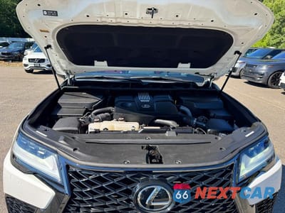 Zdjęcie 8 z 11 samochodu: 2023 LEXUS LX 600 F SPORT HANDLING VIN:JTJMB7CX9P4019871 - miniatura