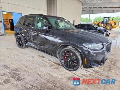 Czwarte zdjęcie samochodu z boku: 2023 BMW X3 M40I VIN:5UX83DP01P9S63996 - miniatura