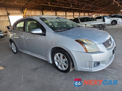 Czwarte zdjęcie samochodu z boku: 2011 NISSAN SENTRA 2.0 VIN:3N1AB6AP4BL621537 - miniatura
