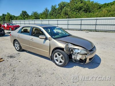 Czwarte zdjęcie samochodu z boku: 2003 HONDA ACCORD EX VIN:1HGCM66583A052189 - miniatura