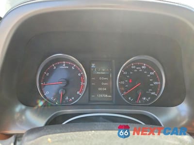 Zdjęcie 9 z 12 samochodu: 2017 TOYOTA RAV4 SE VIN:2T3NFREV3HW380942 - miniatura