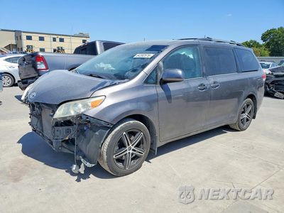 2011 TOYOTA SIENNA XLE 7-PASSENGER 5TDDK3DC5BS021718 - główne zdjęcie licytacji z USA - miniatura
