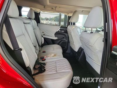 Zdjęcie 11 z 14 samochodu: 2024 MITSUBISHI OUTLANDER SEL VIN:JA4J3WA82RZ085347 - miniatura
