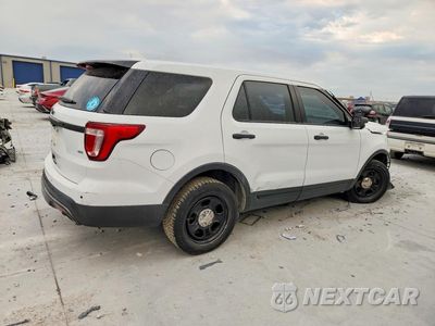 Trzecie zdjęcie samochodu z tyłu: 2016 FORD EXPLORER POLICE INTERCEPTOR VIN:1FM5K8AR2GGD32823 - miniatura